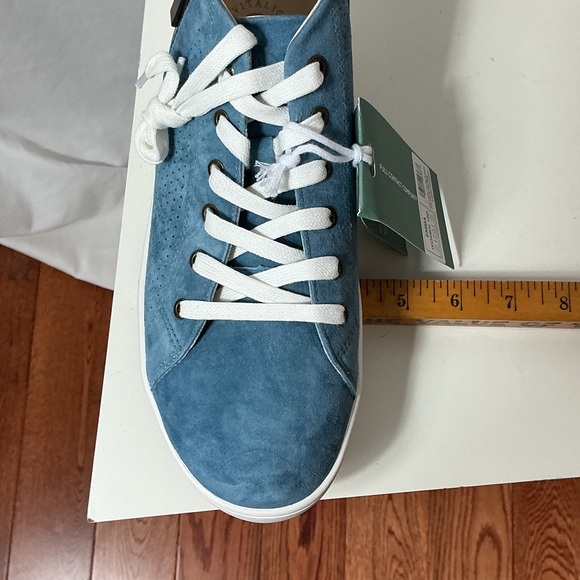 REVITALIGN Teal-Blue Suede Low-Top Sneakers with White Accents - Picture 11 of 11